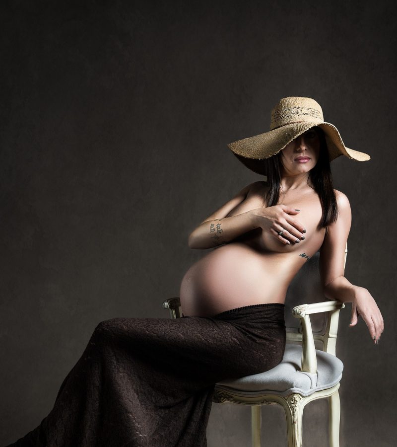 Sesion de embarazada en valencia fotografo de maternidad vintage fotografia toni lara